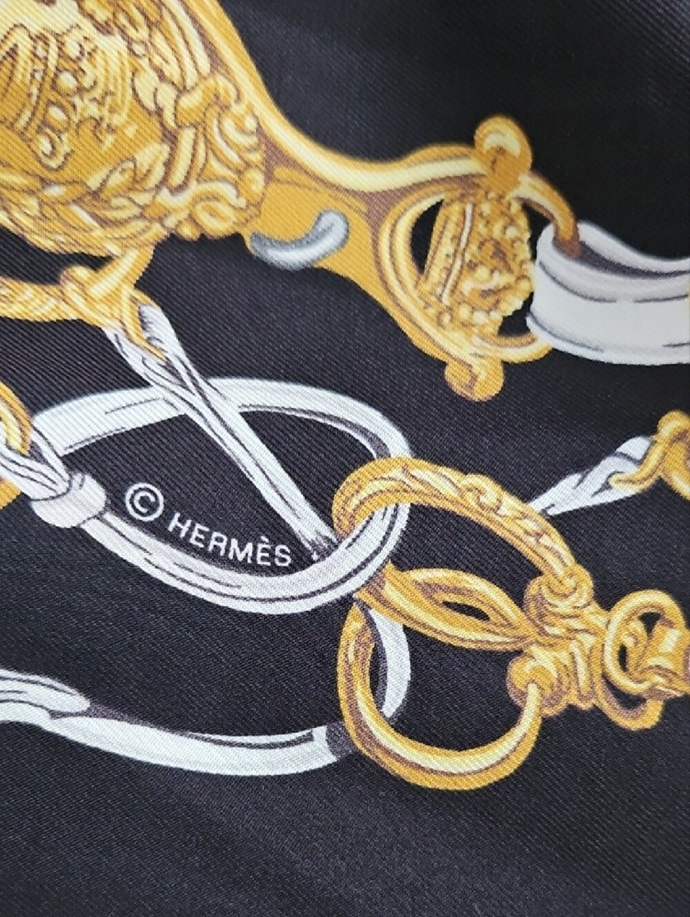 Hermes Silk Brides De Gala Maxi Pink Black Gold Printed Twilly - Picture 4 of 11